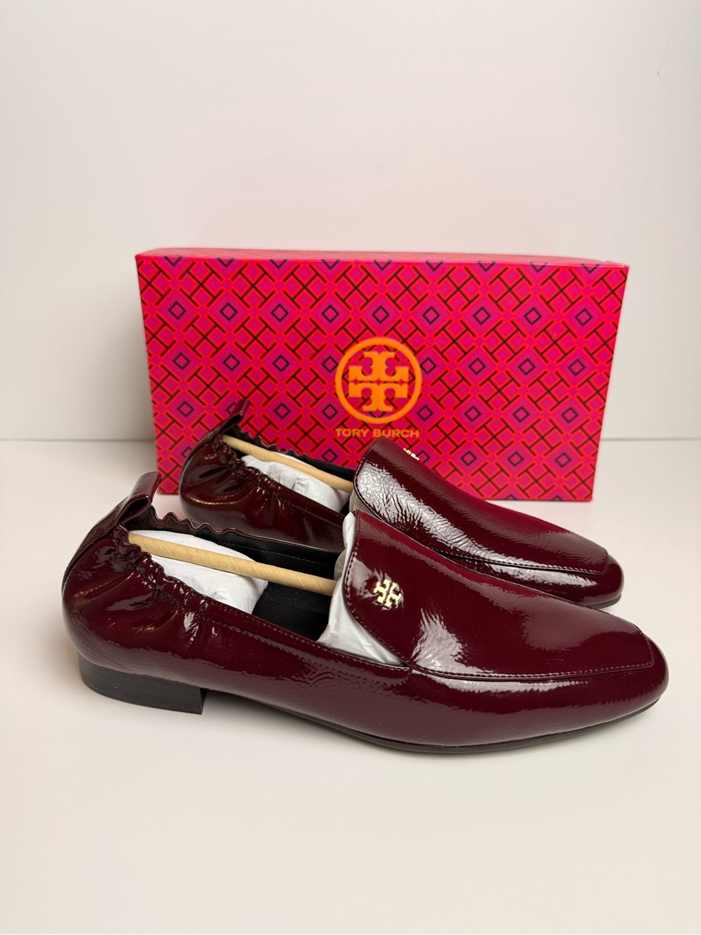 Tory‎ Burch Kira 20mm Elastic Loafer Softy Naplak Patent Royal Burgundy Size 8.5 - Picture 4 of 11